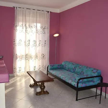 Appartamento Guesthost - Sinergie Creative
