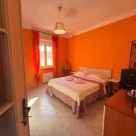 Guesthost - Sinergie Creative Appartamento Alessandria